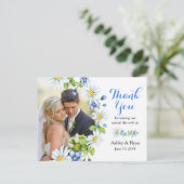 Blauw Wit Land Daisy Foto Bruiloft Dank u Briefkaart (Staand voorkant)