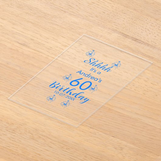 Blauw wit mauve shhhh 60ste verjaardag bloemnaam acryl uitnodigingen (Laagn)