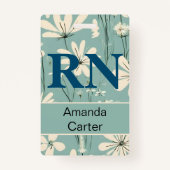 Blauw Wit Modern Daisy Gepersonaliseerde Naam RN V Badge (Voorkant)