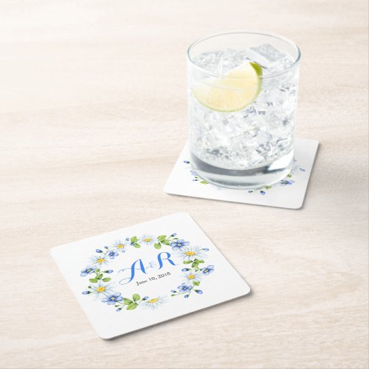 Blauw Wit Monogram Daisy Bloemen Bruiloft Kartonnen Onderzetters (Insitu)