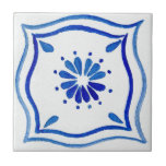 Blauw & Wit Patroon Waterverf Mediterraan Tegeltje<br><div class="desc">Wilt u de muren van uw huis een unieke, tijdloze stijl geven? Kijk niet verder dan deze Blue & White Patterned Waterverf Mediterrane Keramische Tegel! Deze prachtige tegel is een frisse kijk op een klassieke, mediterrane stijl. De zachte lijnen van het ontwerp zijn subtiel weergegeven in waterverf om een dromerige...</div>