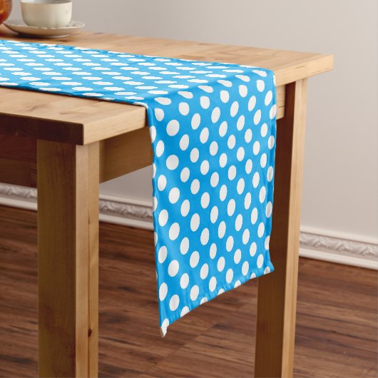 Blauw wit polka dot patroon korte tafelloper (Voorbeeld)