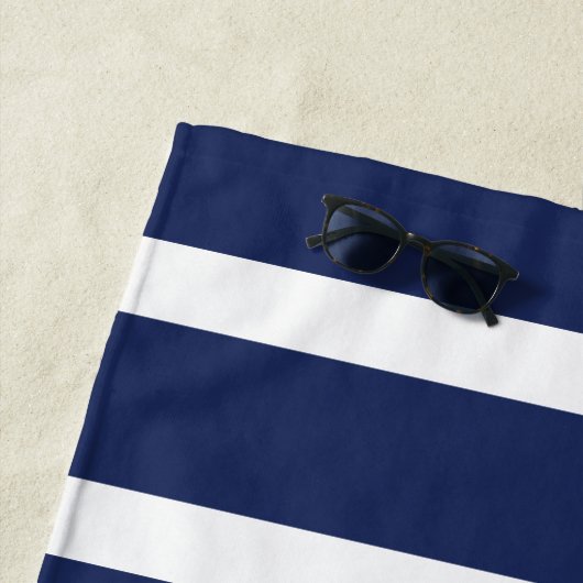 Blauw Wit Roze Gestreept Monogram Strandlaken (In situ)