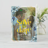 Blauw & Wit Rustieke Bloemenfoto Bewaar de datum Save The Date (Staand voorkant)