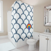 Blauw & Wit Schets Scallop Patroon & Regenboog Douchegordijn (In situ)