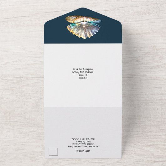 Blauw wit strand schelpen glanzende parelmoer all in one uitnodiging (Buitenkant)