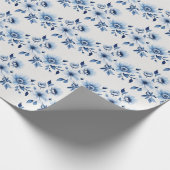 Blauw Wit Toile Bloemen Bruiloft Baby shower Cadeaupapier (Hoek)