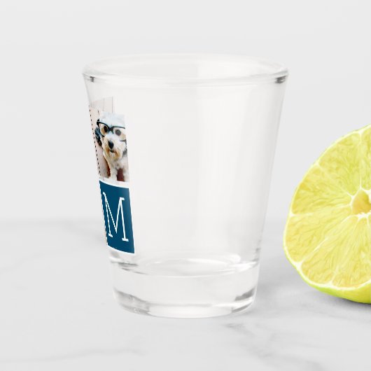 Blauw-Wit Trendy Fotocollage met Monogram Shot Glas (Rechts)