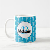 Blauw wit verpleegpatroon monogram naam mok toevoe (Links)