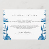 Blauw wit waterverf bloemenbruiloft accommodatie informatiekaartje (Voorkant)
