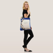 Blauw Witte Bloem Versiering Tote Tas (Op model)