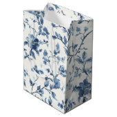 Blauw Witte Bloemen Bruiloftsfeest Medium Cadeauzakje (Achterkant Gekanteld)