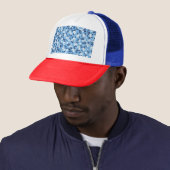 Blauw, witte bloemen:  trucker pet (In situ)