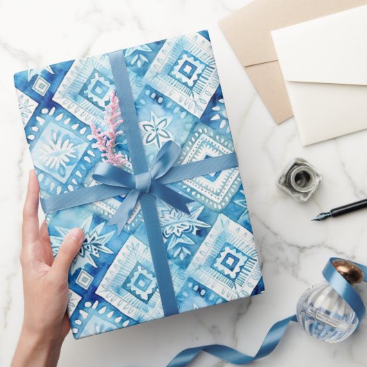 Blauw Witte Bloemige Vierkanten Bruidsdouche Cadeaupapier (Geschenken)