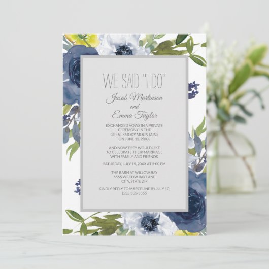 Blauw Witte Gele Bloemige Trouw Elopement Kaart (Staand voorkant)