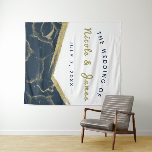 Blauw Witte & Gouden Marmeren Chic Modern Trouwfee Wandkleed (In Situ (horizontaal))