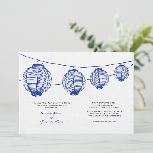 Blauw-witte lantaarns bruiloft uitnodiging (Staand voorkant)