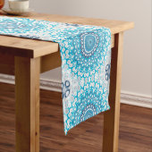 Blauw-witte Mandala Frosted Winter Geometric Medium Tafelloper (Voorbeeld)