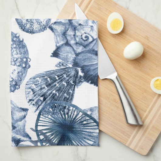 Blauw-witte schelpen Kustontwerp Theedoek (Quarter Fold)