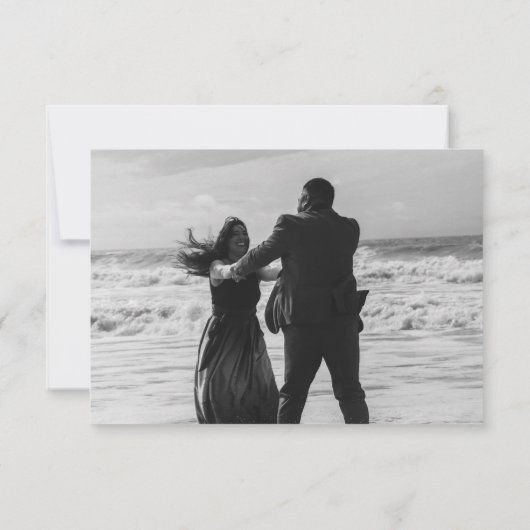 Blauw-witte schilderachtige bloem RSVP kaartje (Achterkant)