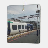 Blauw-witte trein keramisch ornament (Links)