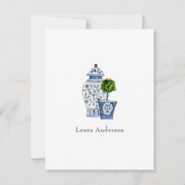 Blauw-witte urn en topiaire plat bedankkaart