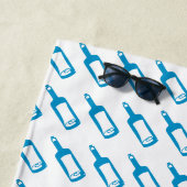 Blauw-witte wijnflespatroon met jouw naam strandlaken (In situ)