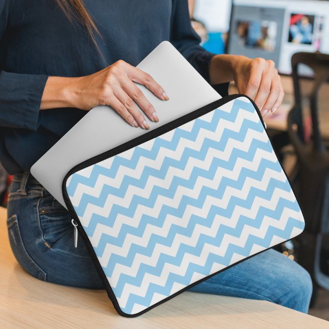 Blauw zigzag, Blauwe Chevron, Geometrisch Patroon Laptop Sleeve (Creator heeft geüpload)