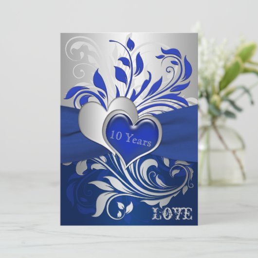Blauw, Zilveren Scrollen, Harten Jubileum uitnodig Kaart (Staand voorkant)