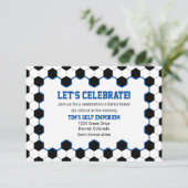 Blauw Zwart Wit Voetbal Bar Mitzvah Ontvangst Kaart (Staand voorkant)