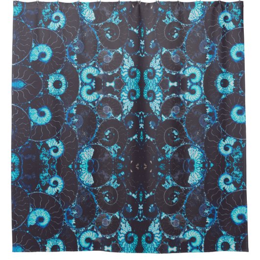 Blauw zwarte Nautilus shell patroon, bang meetkund Douchegordijn (Voorkant)