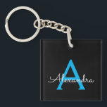 Blauw Zwarte Script Meisjesnaam Monogram Sleutelhanger<br><div class="desc">Zwart en Blauw Eenvoudig Schrift Monogram Naam Sleutelhanger. Dit is het perfecte cadeau voor sweet 16 verjaardag,  trouwen,  bruidsmeisjesfeest,  jubileum,  baby shower of vrijgezellenfeest voor iemand die houdt van glamour luxe en chic stijlen.</div>