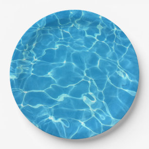 Blauw zwembad met mousserend blauw water papieren bordje