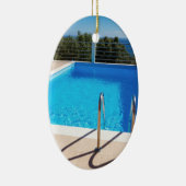 Blauw zwembad met treden op het zee keramisch ornament (Rechts)