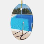 Blauw zwembad met treden op het zee keramisch ornament (Links)