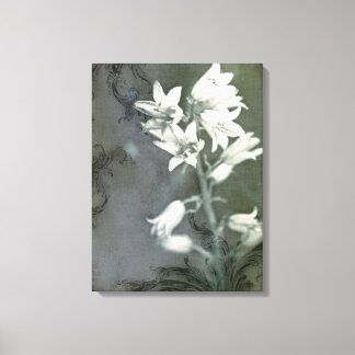 Blauwbellen in zwart-wit canvas afdruk