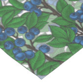 Blauwbes op wit tafelkleed (Gekanteld)