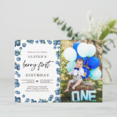 Blauwbessen op de eerste dag van de geboorte kaart (Staand voorkant)