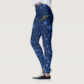 Blauwblauwe sterren op blauw leggings (Links)