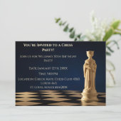 Blauwe 30e verjaardag partij schaakkoningin kaart (Staand voorkant)