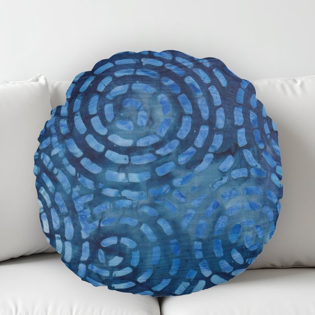 Blauwe Abstracte Spiralen Boho Batik Rond Kussen (Creator heeft geüpload)