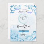 Blauwe achtergrond bloemenverjaardagsuitnodiging kaart (Voorkant / Achterkant)