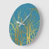 Blauwe achtergrond van gouden boomvertakkingen grote klok (Hoek)