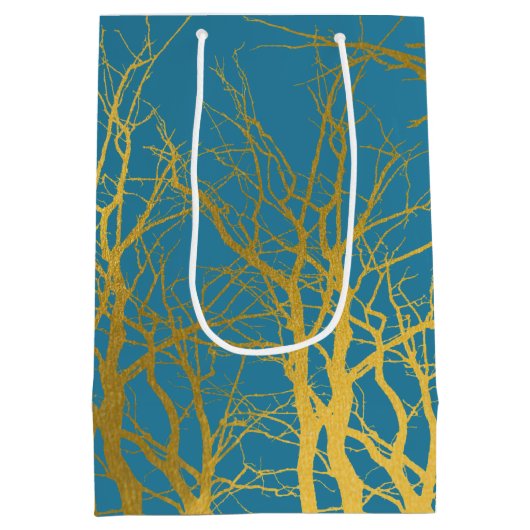 Blauwe achtergrond van gouden boomvertakkingen medium cadeauzakje (Achterkant)