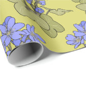 Blauwe anemonen op geel groen cadeaupapier (Rol Hoek)