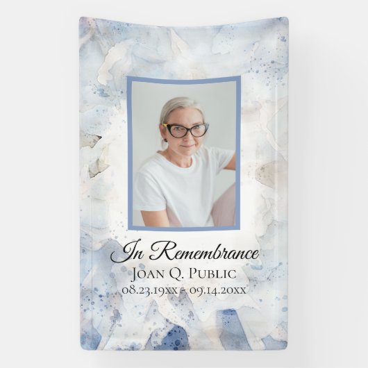 Blauwe Anjer Bloemen Viering van het Leven Begrafe Spandoek (Verticaal)