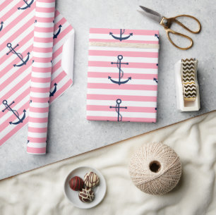 Blauwe anker op roze strepen cadeaupapier