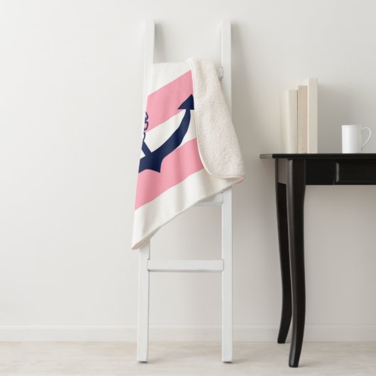 Blauwe anker op roze strepen sherpa deken (In situ)