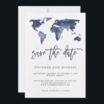 Blauwe Aquarel Wereldkaart | Trouw Save the Date<br><div class="desc">Deze chic moderne trouwkaart heeft een witte,  aquarel papieren achtergrond met een trendy blauwe aquarel wereldkaart en bijpassende tekst. De achterkant van de kaart is bedekt met een blauwe aquarel ontwerp. Perfect voor het huwelijk van elk paar dat van reizen houdt,  of voor iedereen die een bestemminghuwelijk heeft.</div>