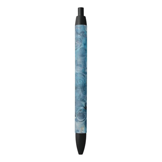 Blauwe batik met ronddraaipen zwarte inkt pen (Voorkant Verticaal)